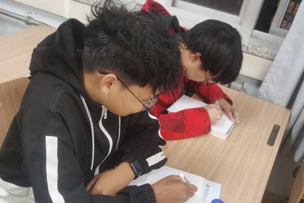 ea7311649534a01b564f74b3eabb4352_副本.jpg