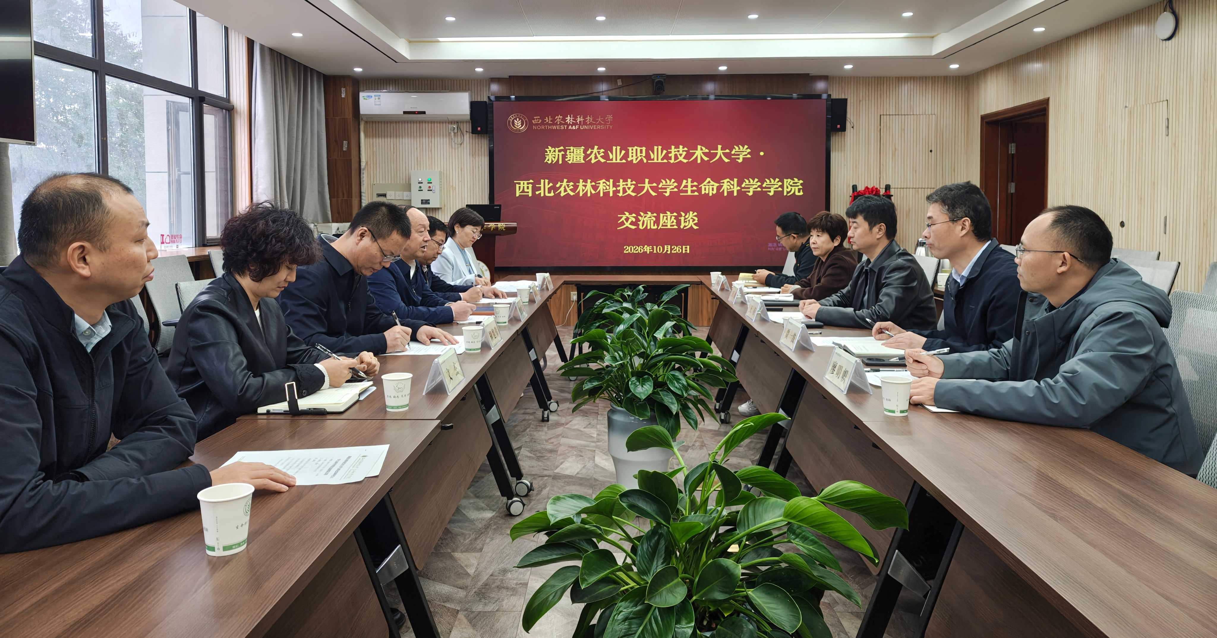 合影.jpg